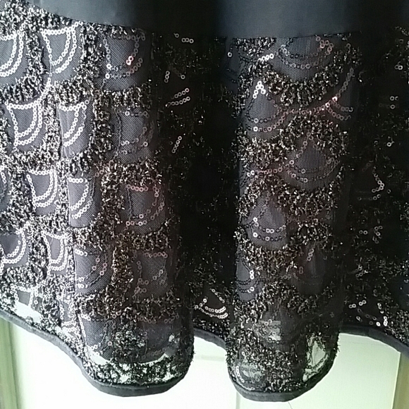 Tianab Dress - Picture 3 of 8